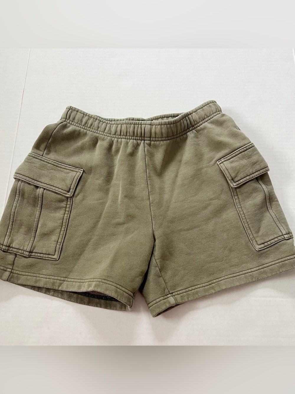 TNA Sweatfleece Cozy Fleece Elastic Waist Shorts in Green